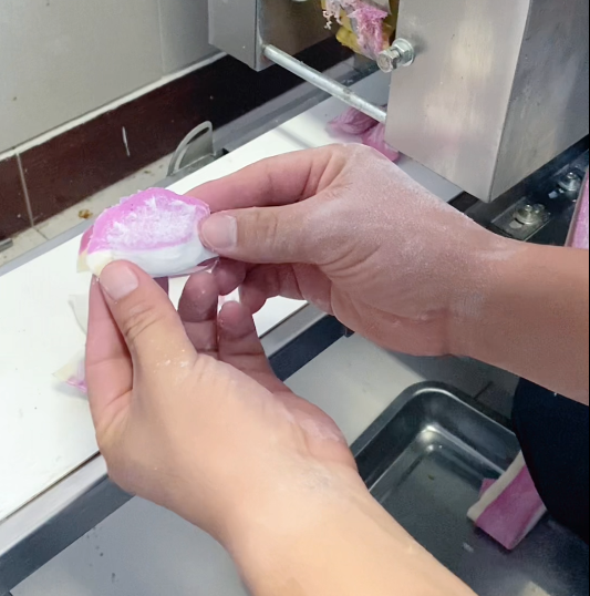 果蔬花邊餃子怎么用餃子機做 果蔬花邊餃子怎么用餃子機做