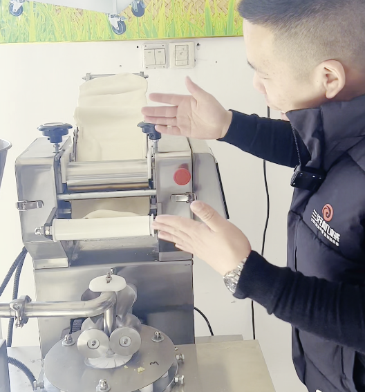 包子餃子一體機(jī)需要多大的占地面積 包子餃子一體機(jī)需要多大的占地面積