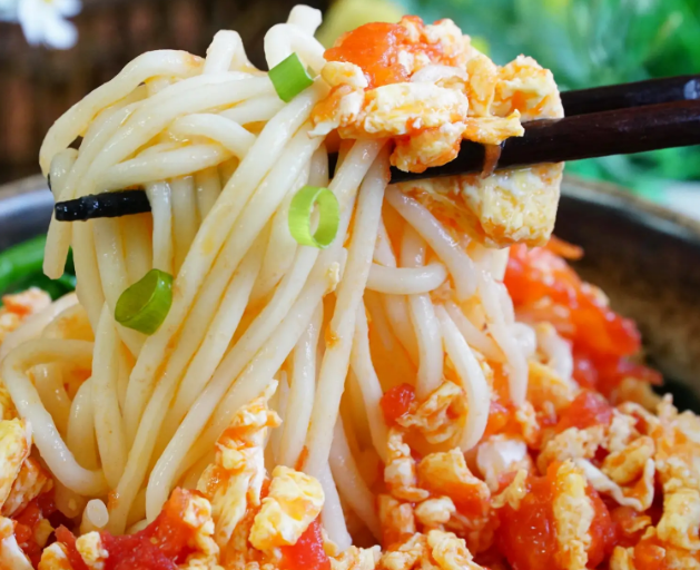 新手小白搞錢秘籍！一臺三好面條機，輕松開啟吸金模式